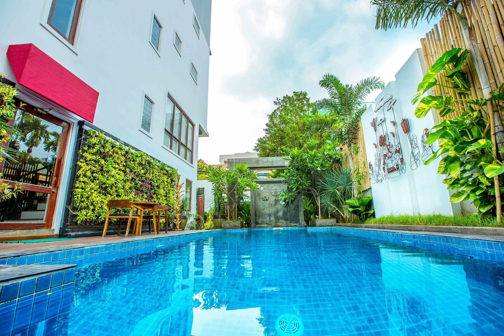 Le Cocon Boutique Hotel Phnom Penh Extérieur photo